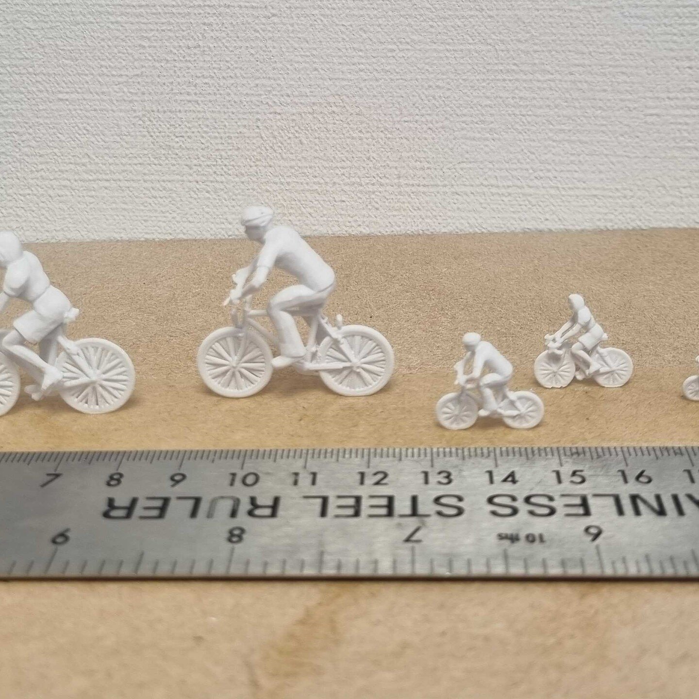 Love the detail on these animations. We at Fixie are constantly working to build a library of up to date and relevant animations for #modelmakers to add to #architectural models. #3dprinters #3dprint #modelmaking