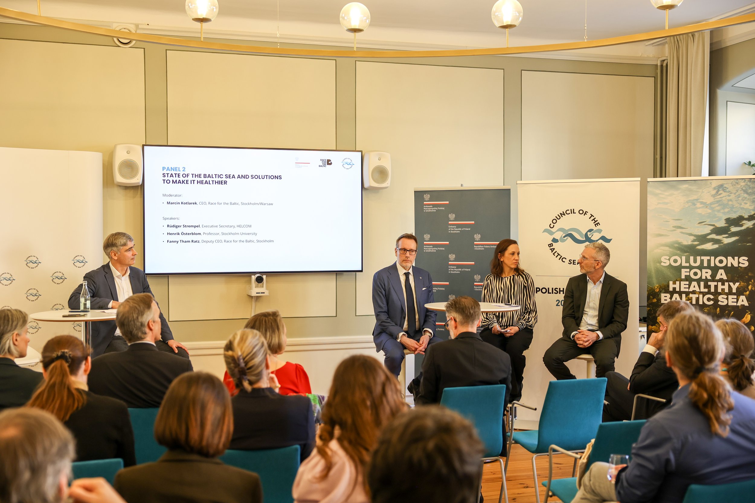 Panel discussion with Rüdiger Strempel, Fanny Tham Ratz and Henrik Österblom. M