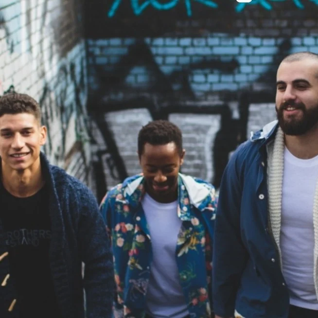 Brothers We Stand // UK