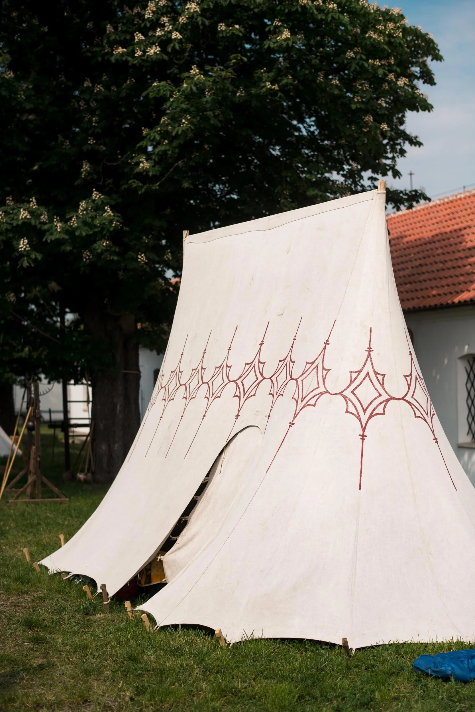 stan%20stredovek%C3%BD%2015.%20storo%C4%8Die%20ma%C4%BEovan%C3%BD%2C%206x2metre%202.jpg