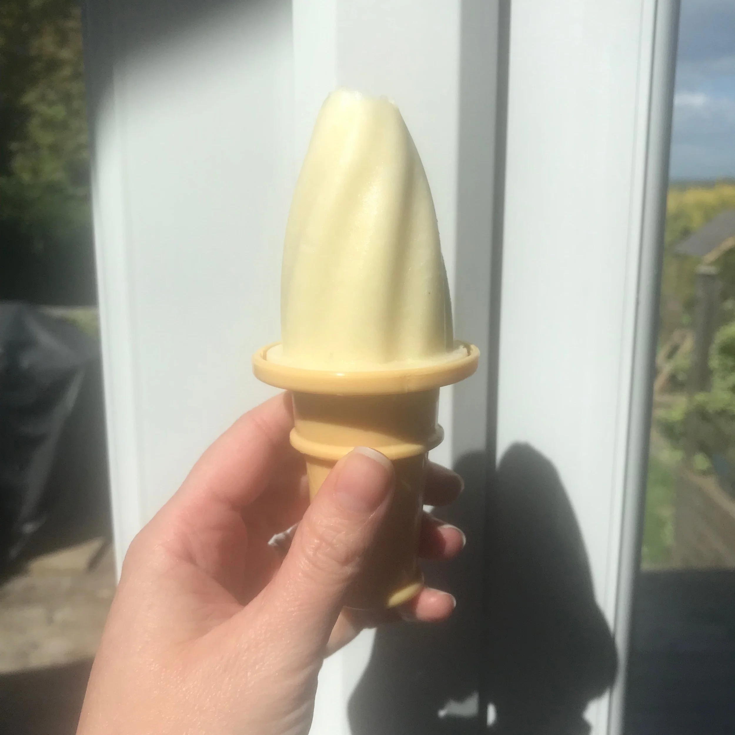 The final result! To make the ice pop easy to remove, run the mold under the hot tap prior to removal.