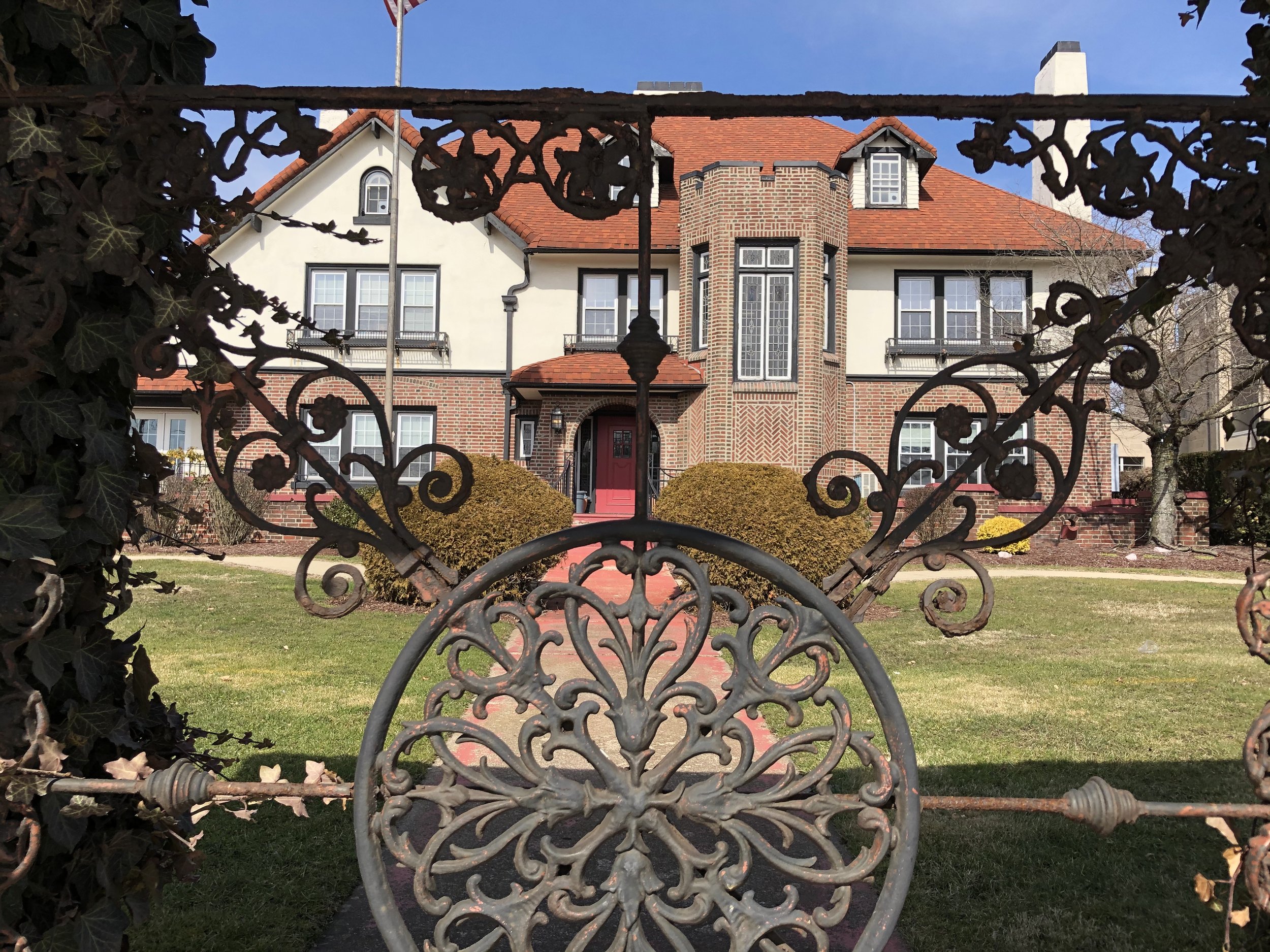 Gate at Bachman Mansion.jpg
