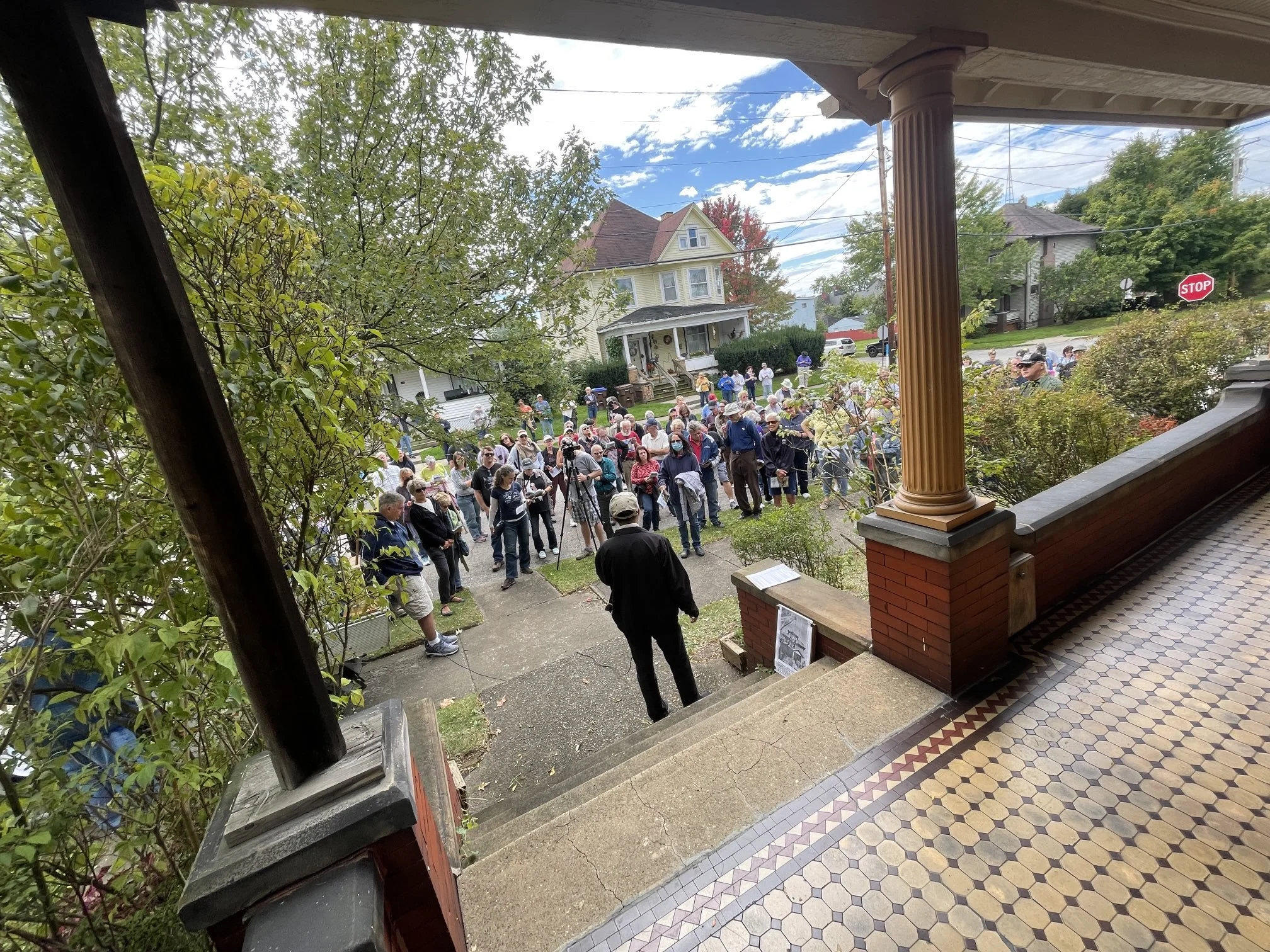 History group takes visitors on a stroll through a Sharon neighborhood's past