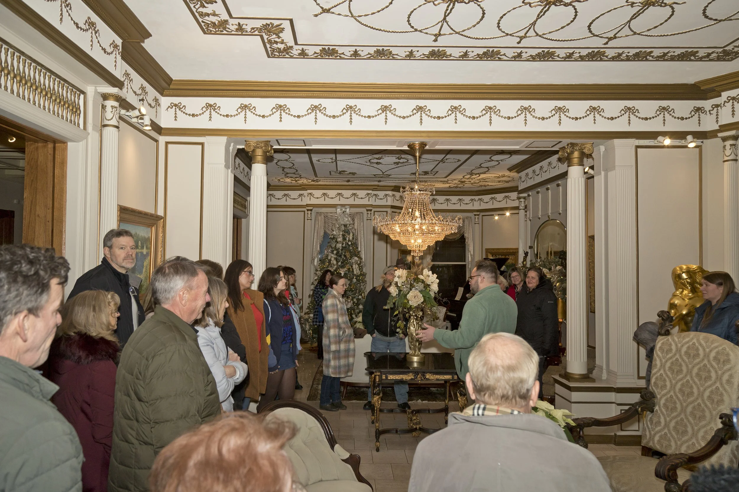 Buhl Mansion brings back Christmas tours