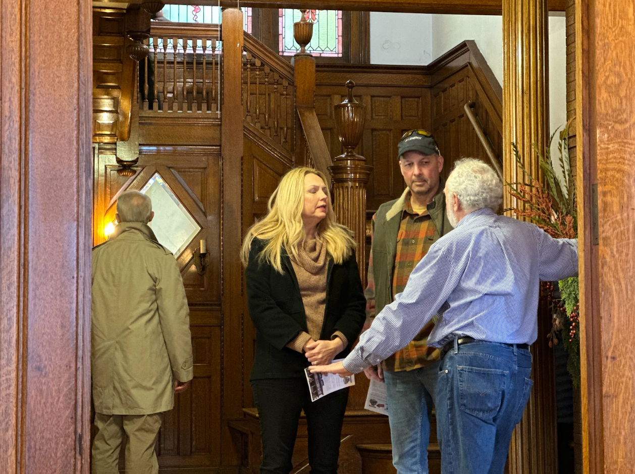 Historical society sets sights on Sharon mansion for museum