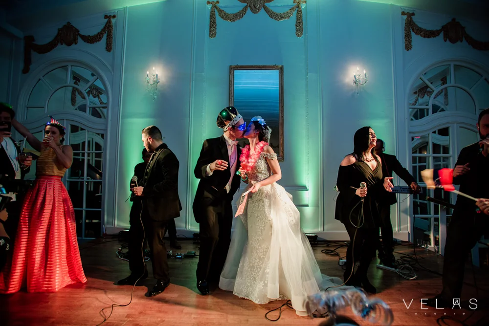 Clementina___Ty_s_Wedding_by_Velas_Studio_(672_of_1001)_websize.jpg