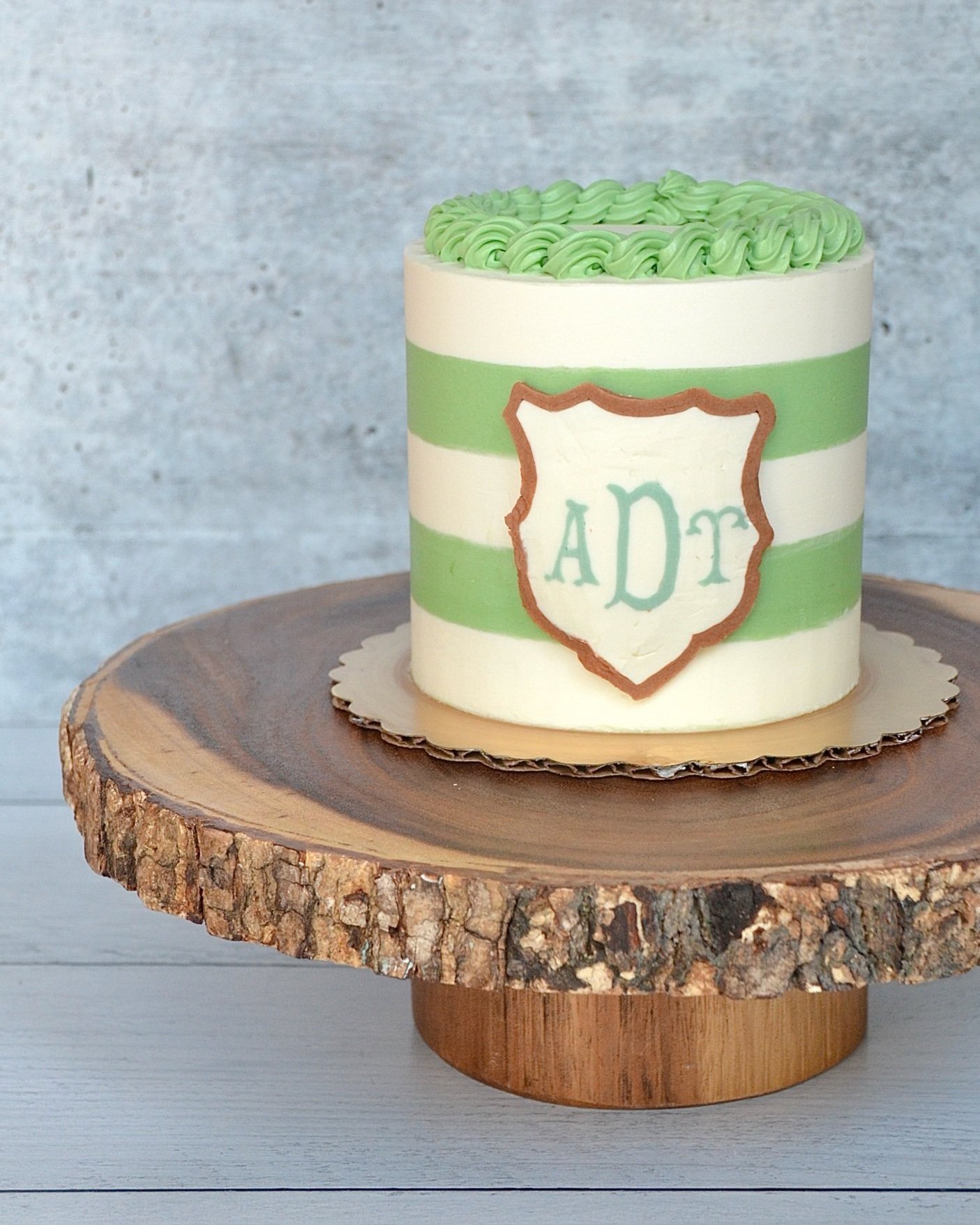 Monogram Shield Smash Cake