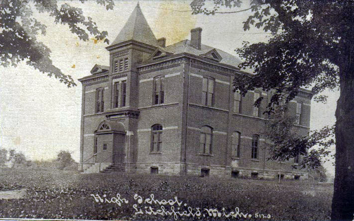 Litchfield High School, 1915