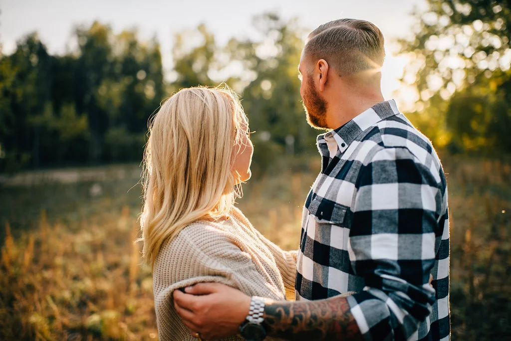 Ward's Island Engagement Session - Fall Engagement - Sara Monika Photographer