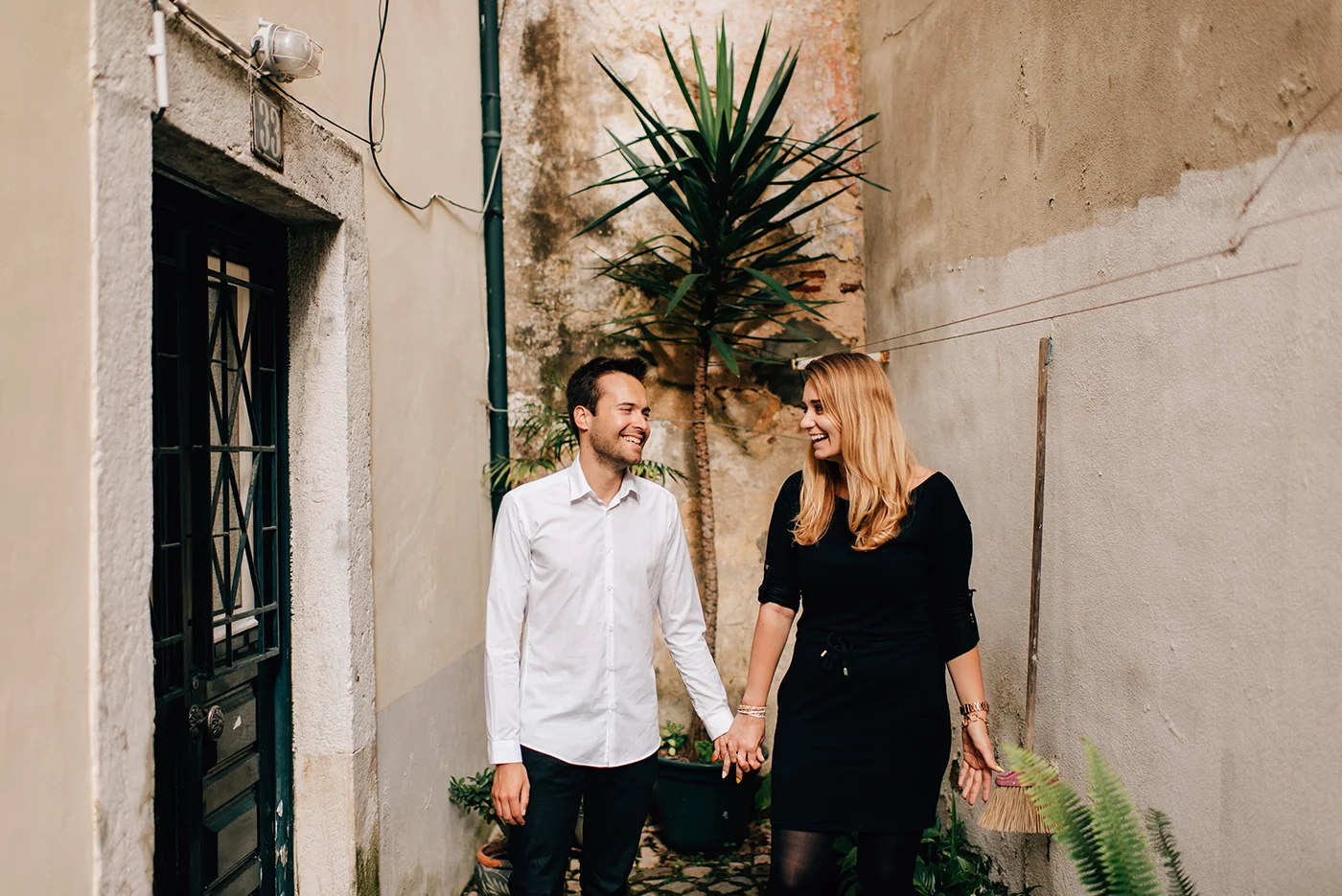 Lisbon-Engagement-Shoot-Lisbon-Wedding-Photographer-6.jpg