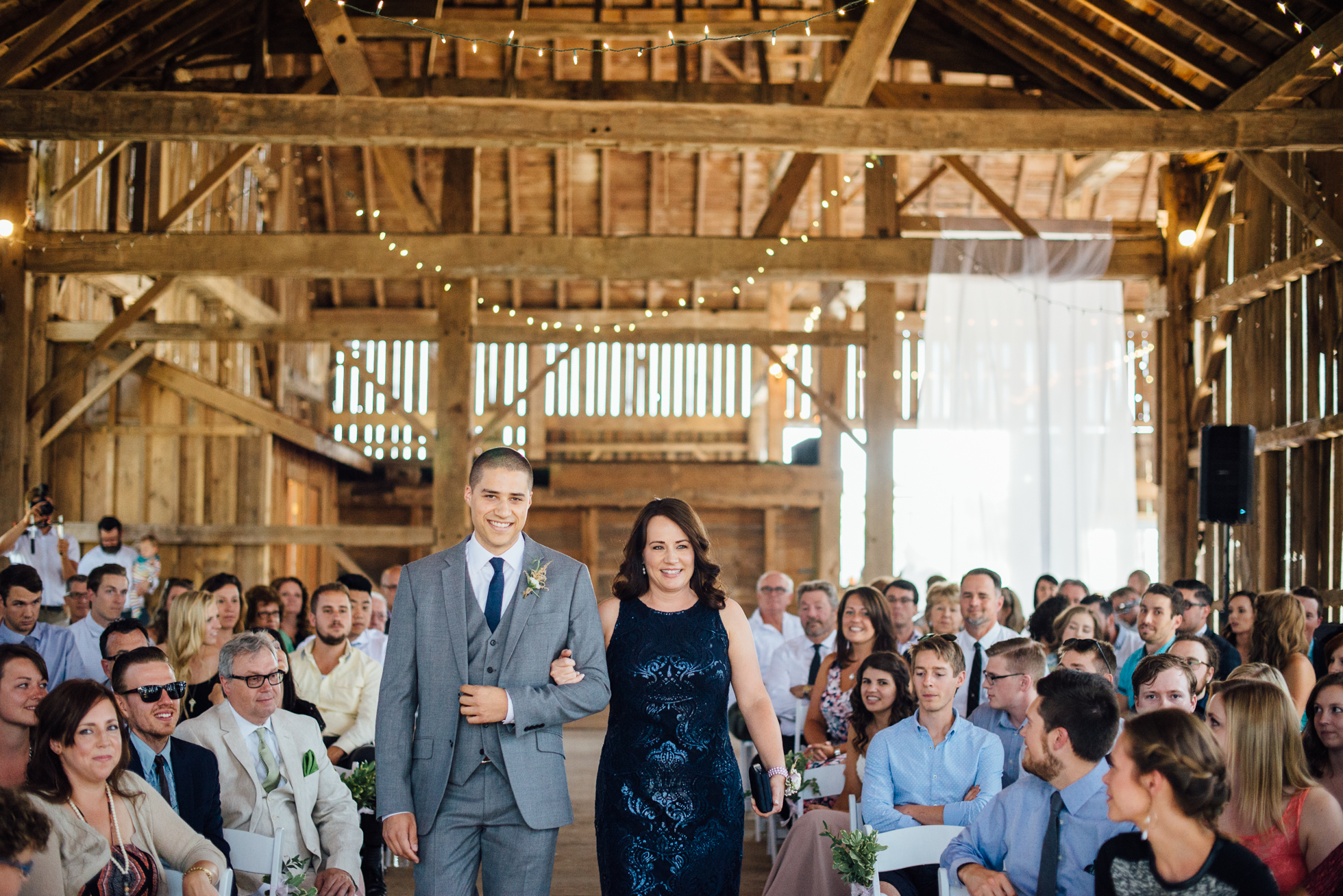 Downswell-Barn-Wedding-Photography-33.jpg