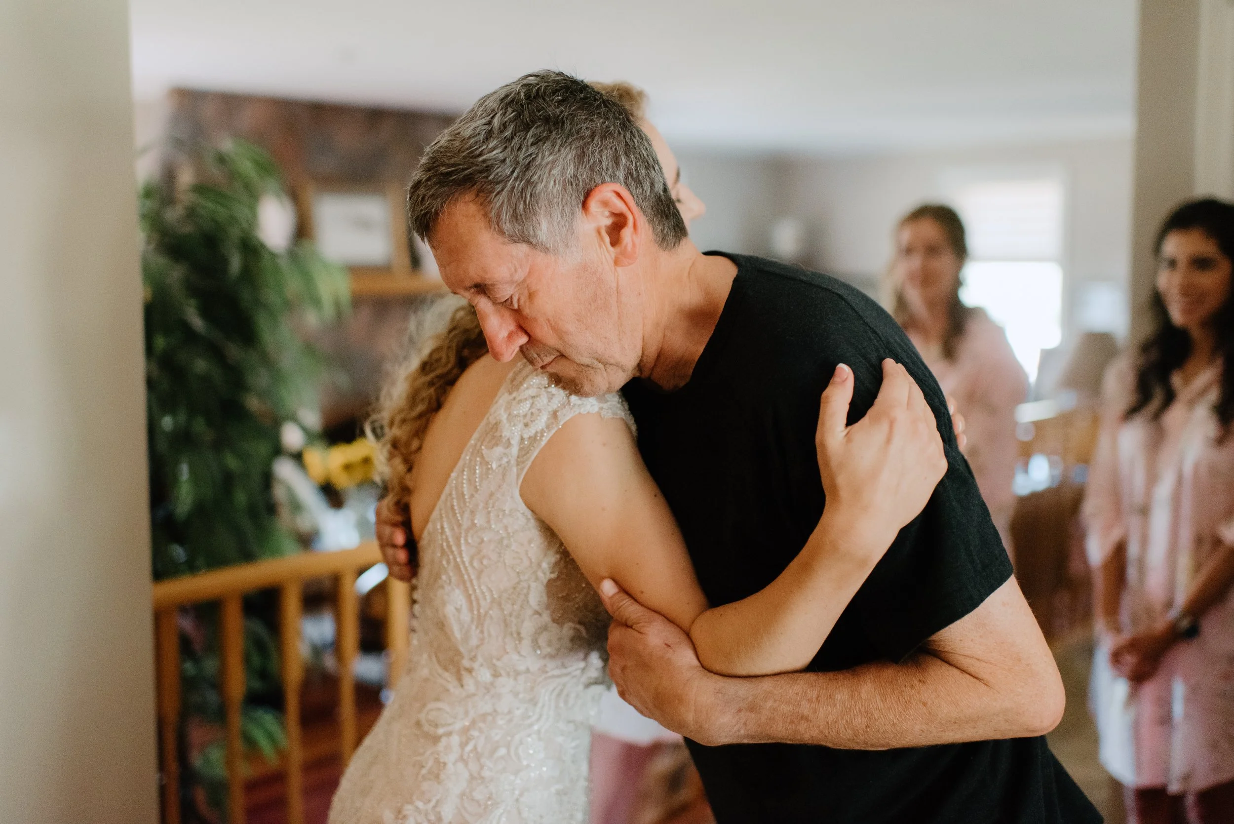 Peaceful Family Farm Wedding I Sara Monika