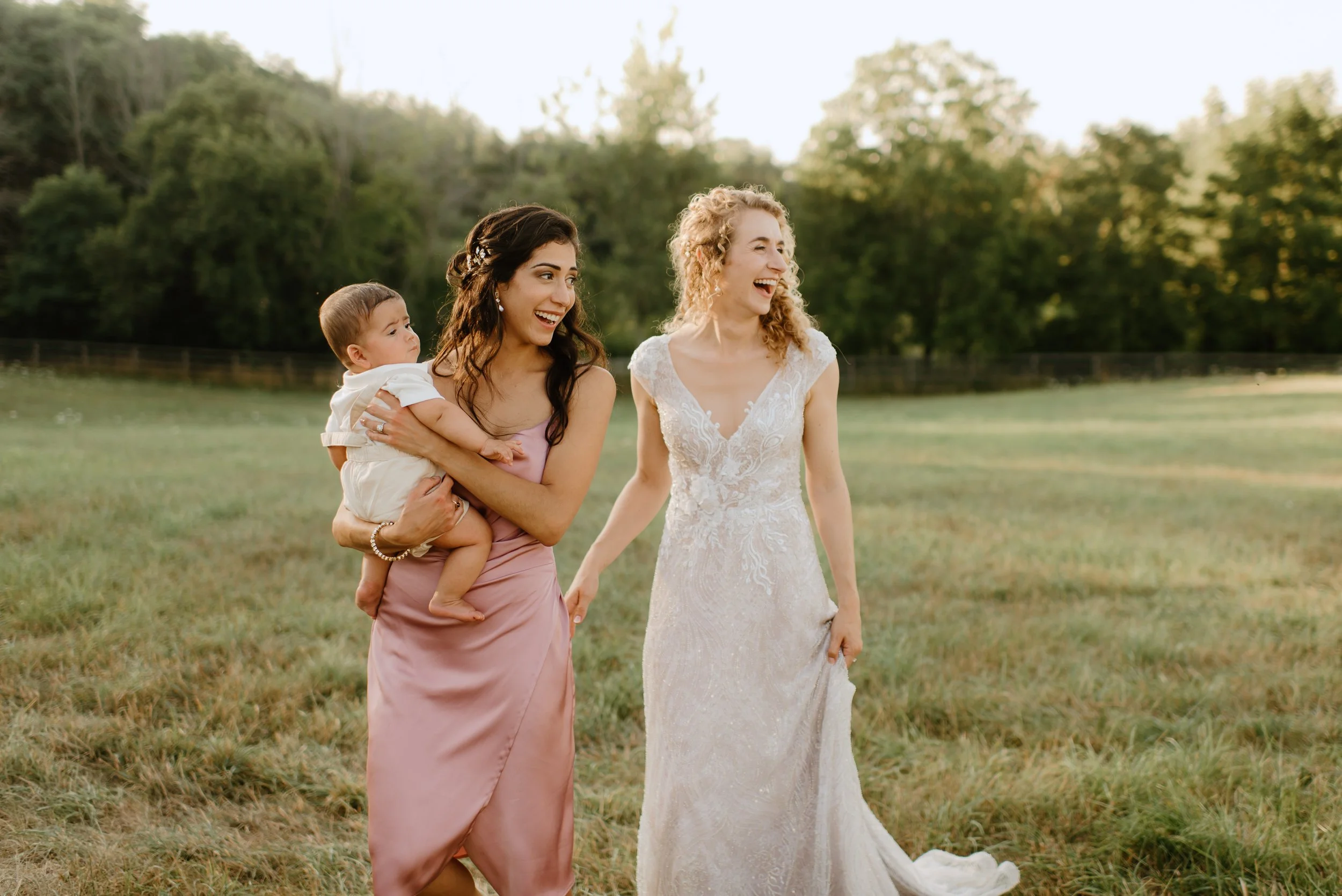 Peaceful Family Farm Wedding I Sara Monika