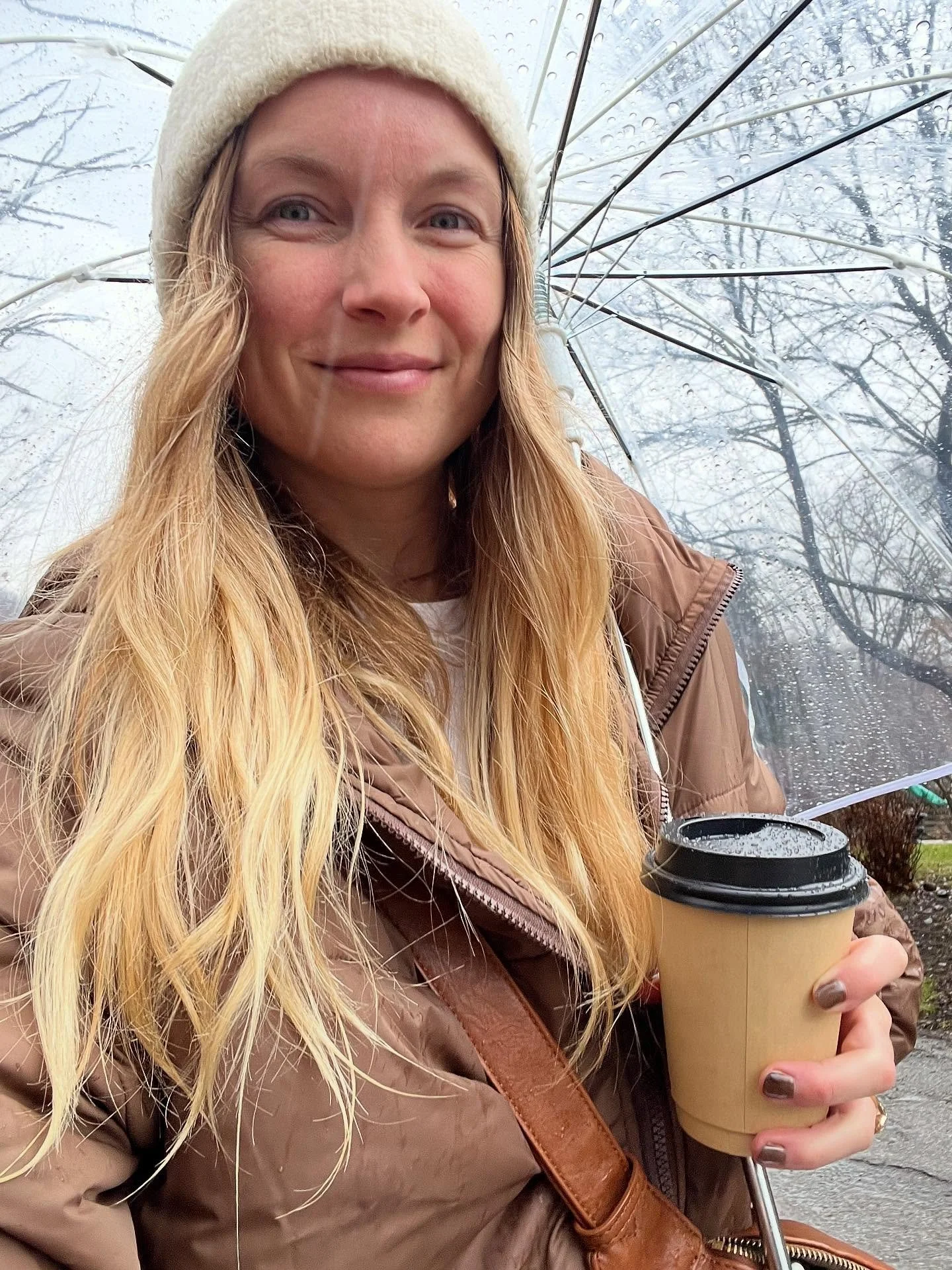 Felt like using IG how I used to, and so I&rsquo;m just posting a single photo from a moment today. No effs given&hellip;The audacity! Lol!

Ok I have a couple things to share&hellip;

1️⃣ Going out for a walk in the rain with an umbrella feel so fre