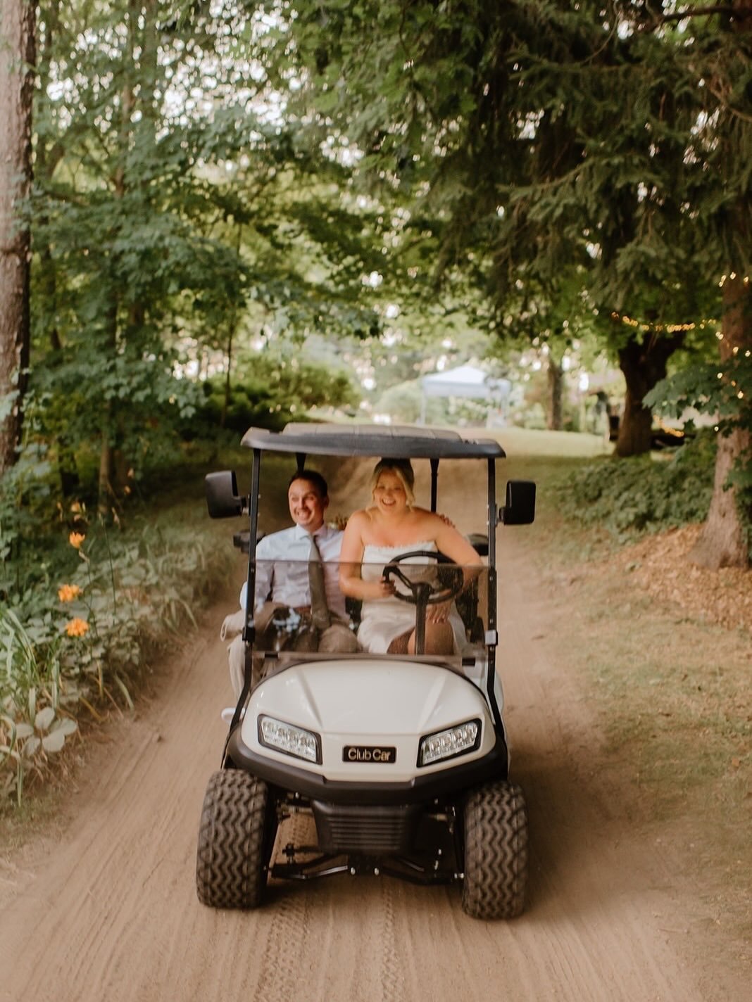 A collection of just some of my favourite moments captured from the 2025 wedding season 💖 I love going down the rabbit hole and reminiscing over my season. Brings me so much joy every time!
⠀⠀⠀⠀⠀⠀⠀⠀⠀
I can&rsquo;t wait to document all the wedding + 