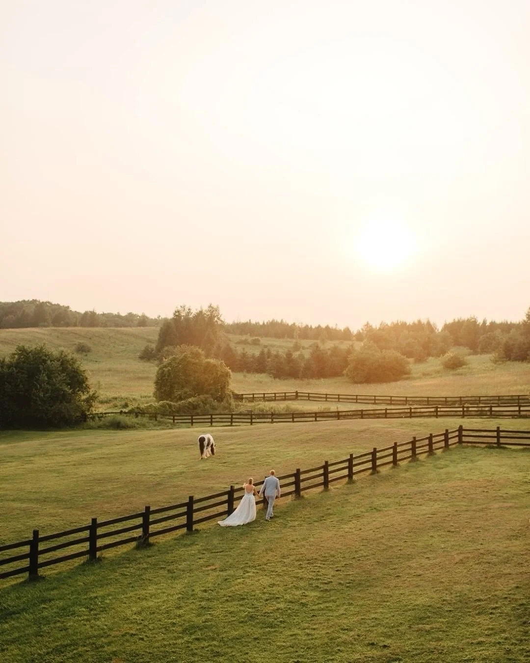 An assortment of couples portraits I love 😍 My favourite thing about portraits is how creative I can get with them based on the couple&rsquo;s unique energy, personality, bond, and surroundings! I don&rsquo;t think I could ever get bored of photogra