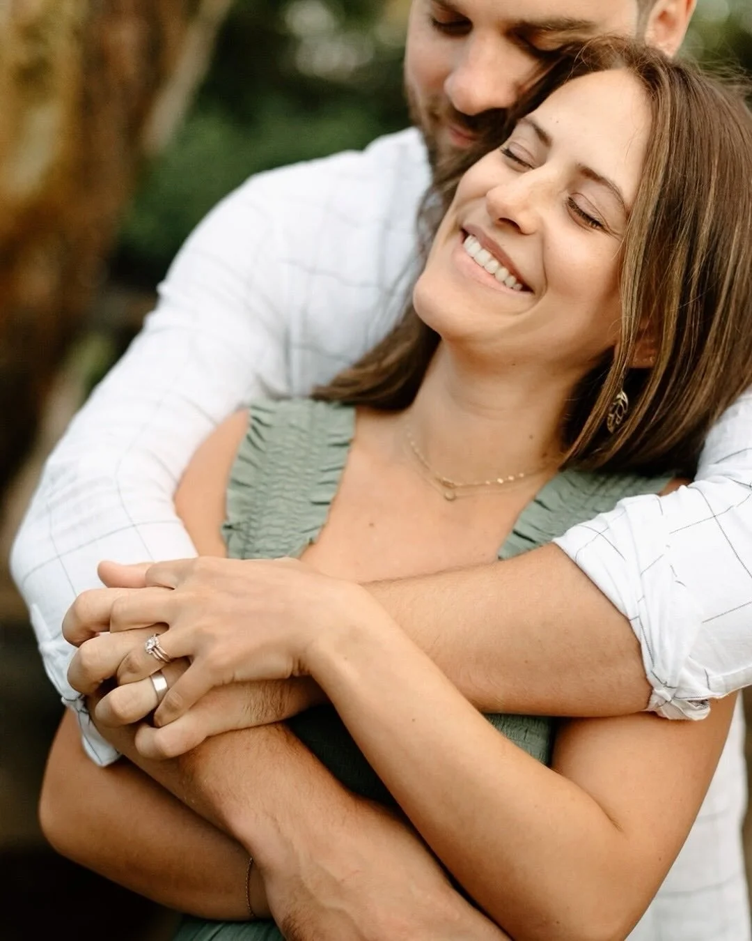 I first met Angela + Tyler at an EDM music festival. She ended up following me on IG and then reached out for their maternity session later on! 
⠀⠀⠀⠀⠀⠀⠀⠀⠀
I love working with couples where our interests and energy naturally align because they end up 