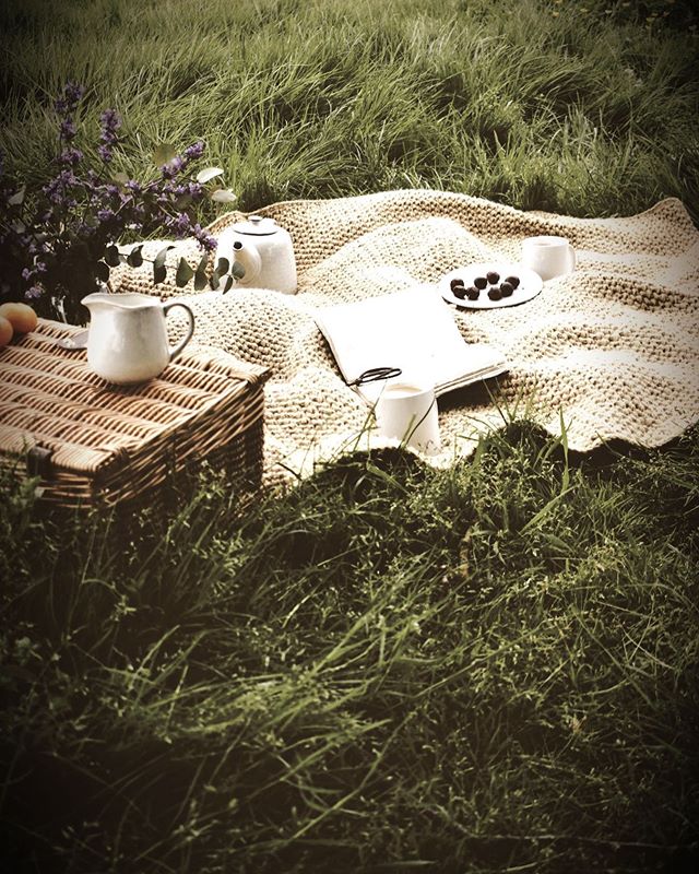 Picnic anyone?
I’ve been taking different pictures for the updated website and this one is included. It was fairly sad arranging it all in the field next door taking a photo and then having nobody around to sit and have a picnic in the field with me. .
Edit - just realised how pathetic this sounds 😂
.
.
.
.
.
.
.
.
.
.
.
.
#farmerswidow #hesalwaysworking #slowandseasonal #oldmotherhubbard #eastyorkshire #bridlington #simpleandstill #picnicdate #yorkshiretea #aquietlife #aquietstyle #prettylittlesquares #slowlivingforlife #outinnature #asimplestyle #ilovetea #teapotstyle