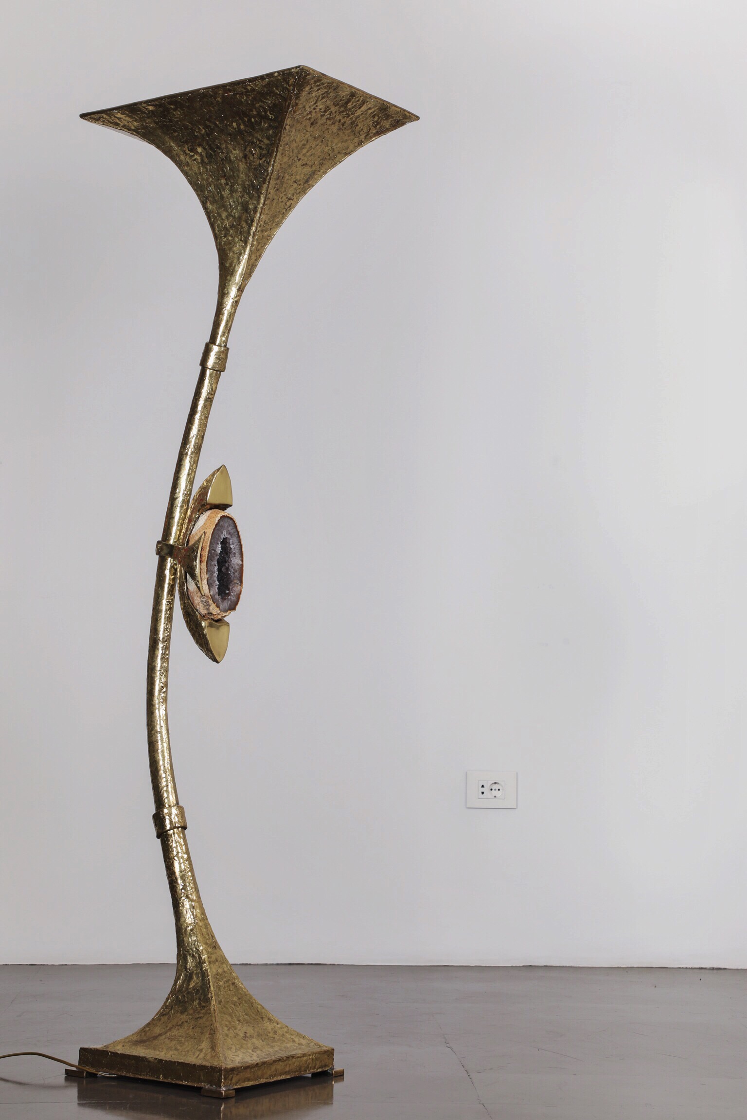 Nowaczyk-Halogene geode-180cm.jpeg