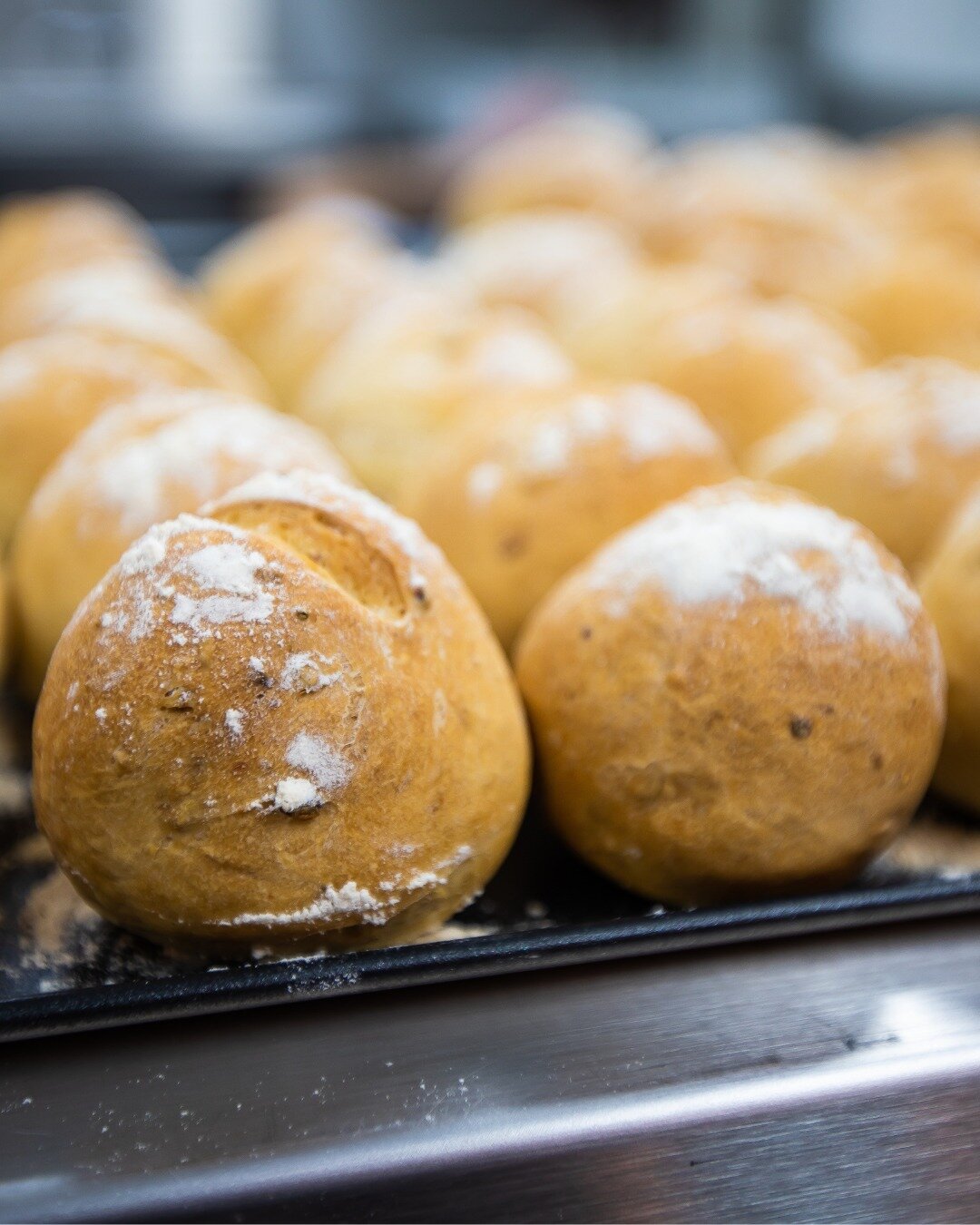 Made and baked in house Norfolk Crunch Bread Rolls&hellip; a customer favourite. 

www.theinghamswan.co.uk