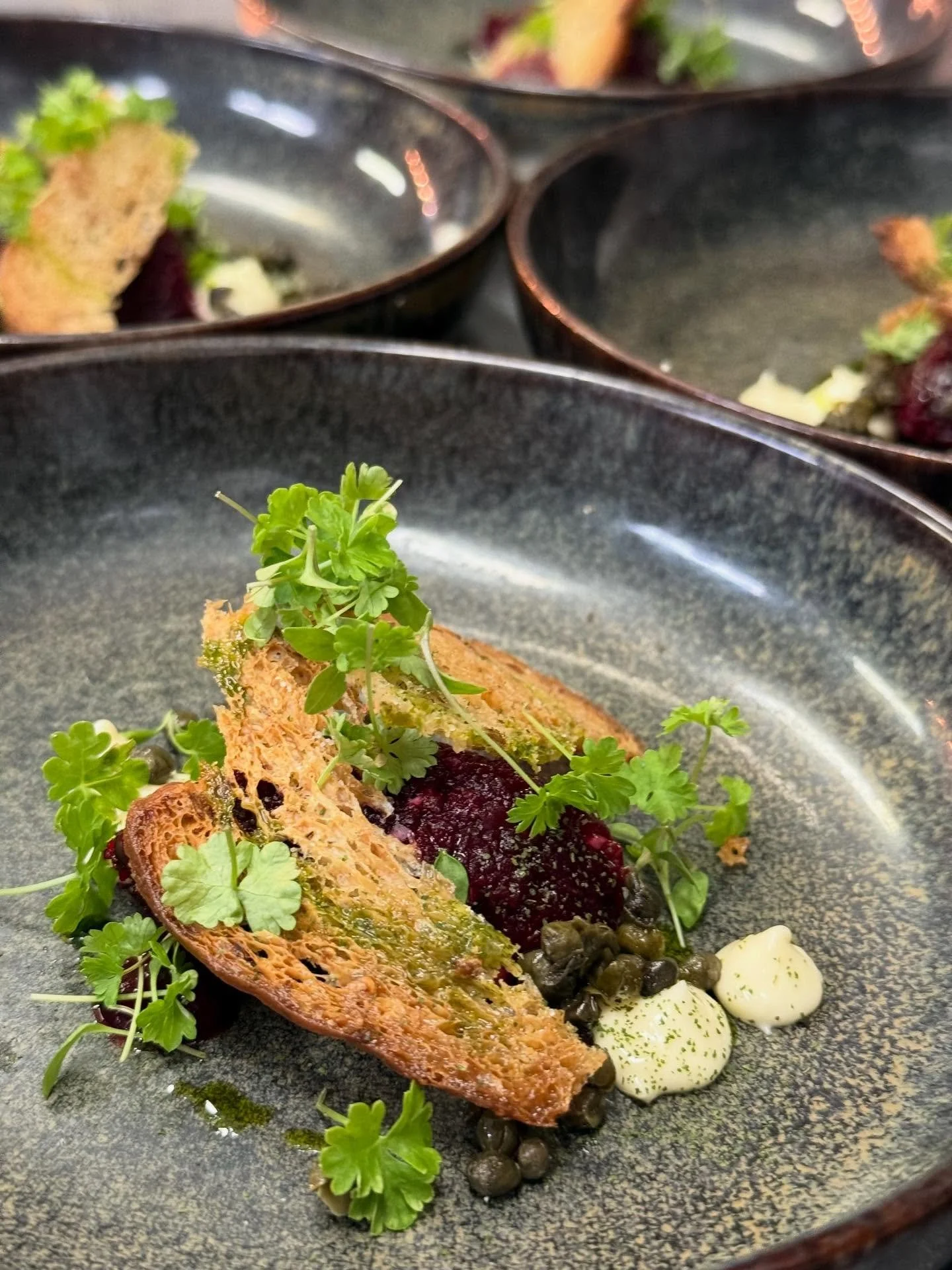 Saturday Dinner Service in full swing. The very best in Festive Dining 🎄

December availability | good availability midweek, limited availability weekends. View menus, check your preferred dates and book online. 

www.theinghamswan.co.uk