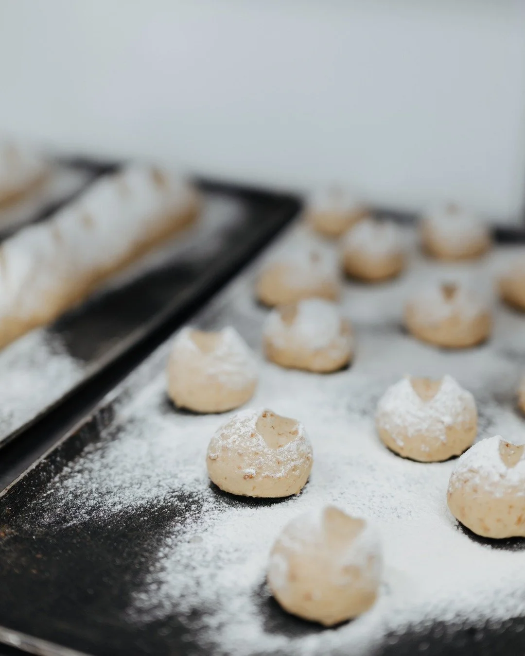 BREAD // our renowned bread rolls are made in house and baked twice-daily.  We pair them with the creamiest of butter.

www.theinghamswan.co.uk
