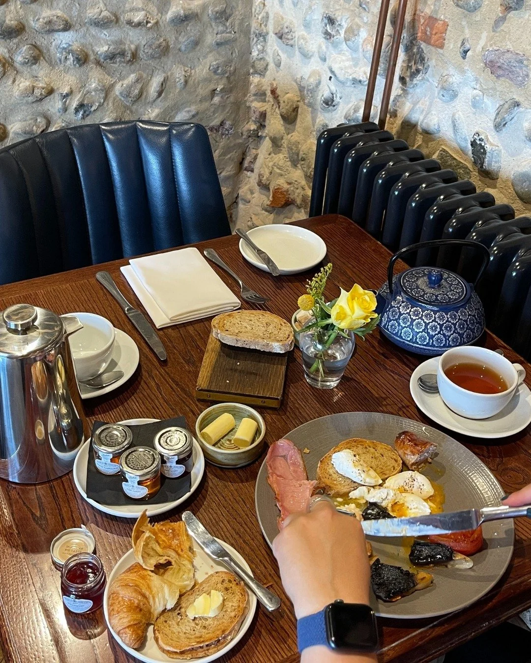 MORNINGS // Whether you are staying over and enjoying an Ingham Swan breakfast or joining us for our new BRUNCH service from 1st March,  our breakfast is popular for good reason. Sophisticated and relaxed is firmly on the menu.

STAYS
https://www.the