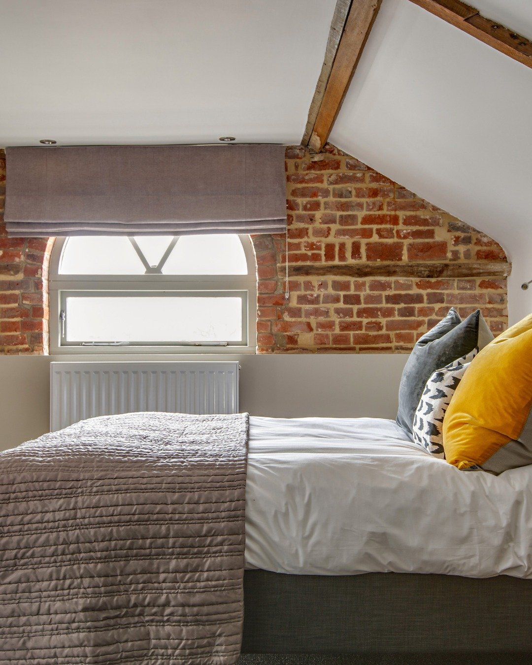 A little re-introduction...

Did you know we have seven bespoke bedrooms located across two distinct areas? 

Our beautifully converted Coach House sits right beside the restaurant, while our charming Norfolk character cottage is just a minute's stro