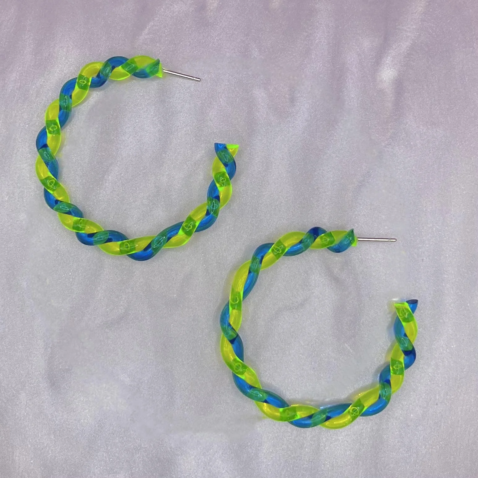 neon yellow:blue.jpg