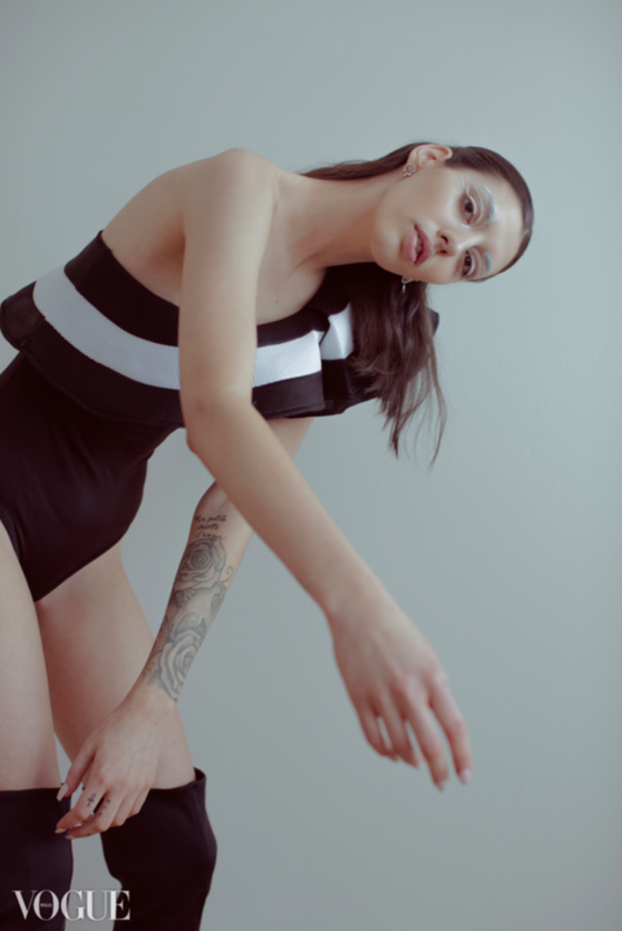 White_Marine Saussereau Styliste_ VOGUE_3.png