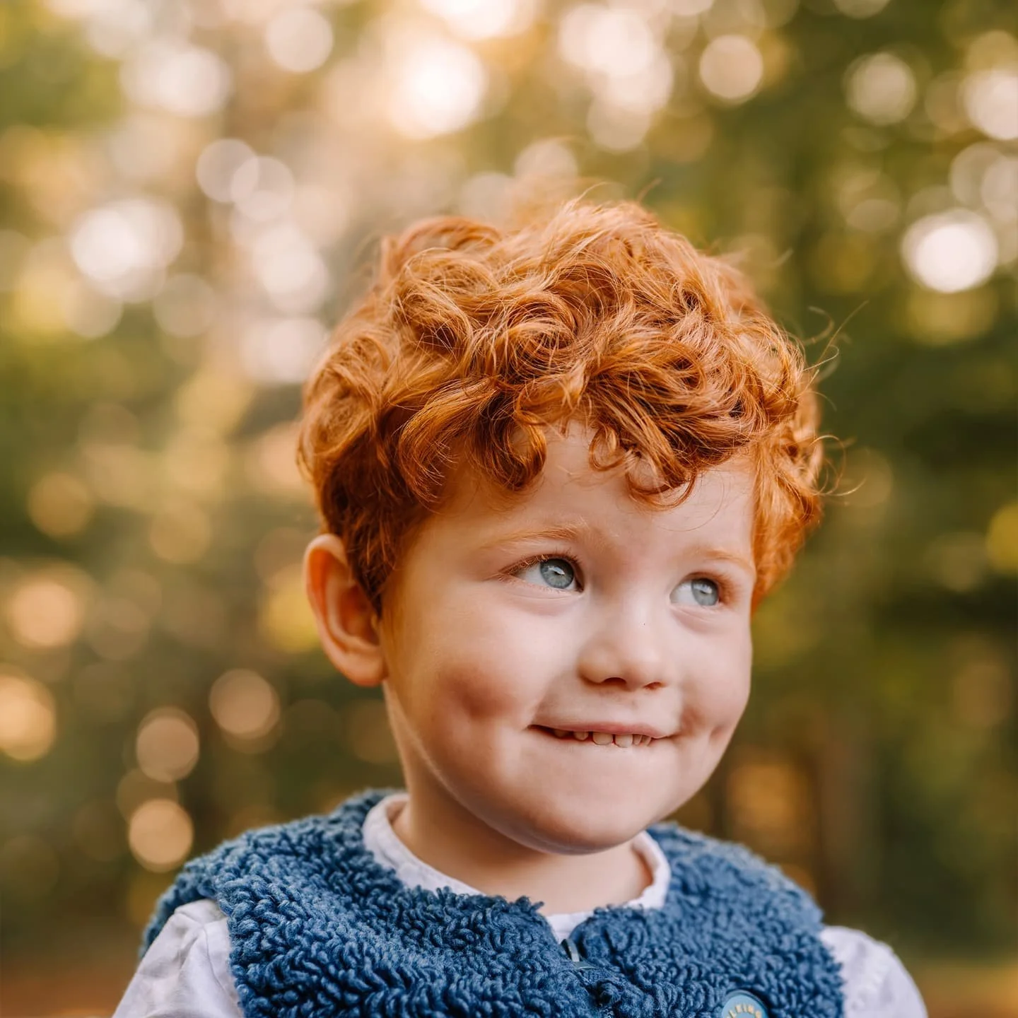 Ma saison pr&eacute;f&eacute;r&eacute;e est l&agrave;&agrave;&agrave;! 🍂🍁🍄 J'en profite pour vous dire qu'il reste encore quelques dispos en octobre si vous souhaitez des photos dans ce joli d&eacute;cor automnal! 😍

Je vous laisse d&eacute;couvr