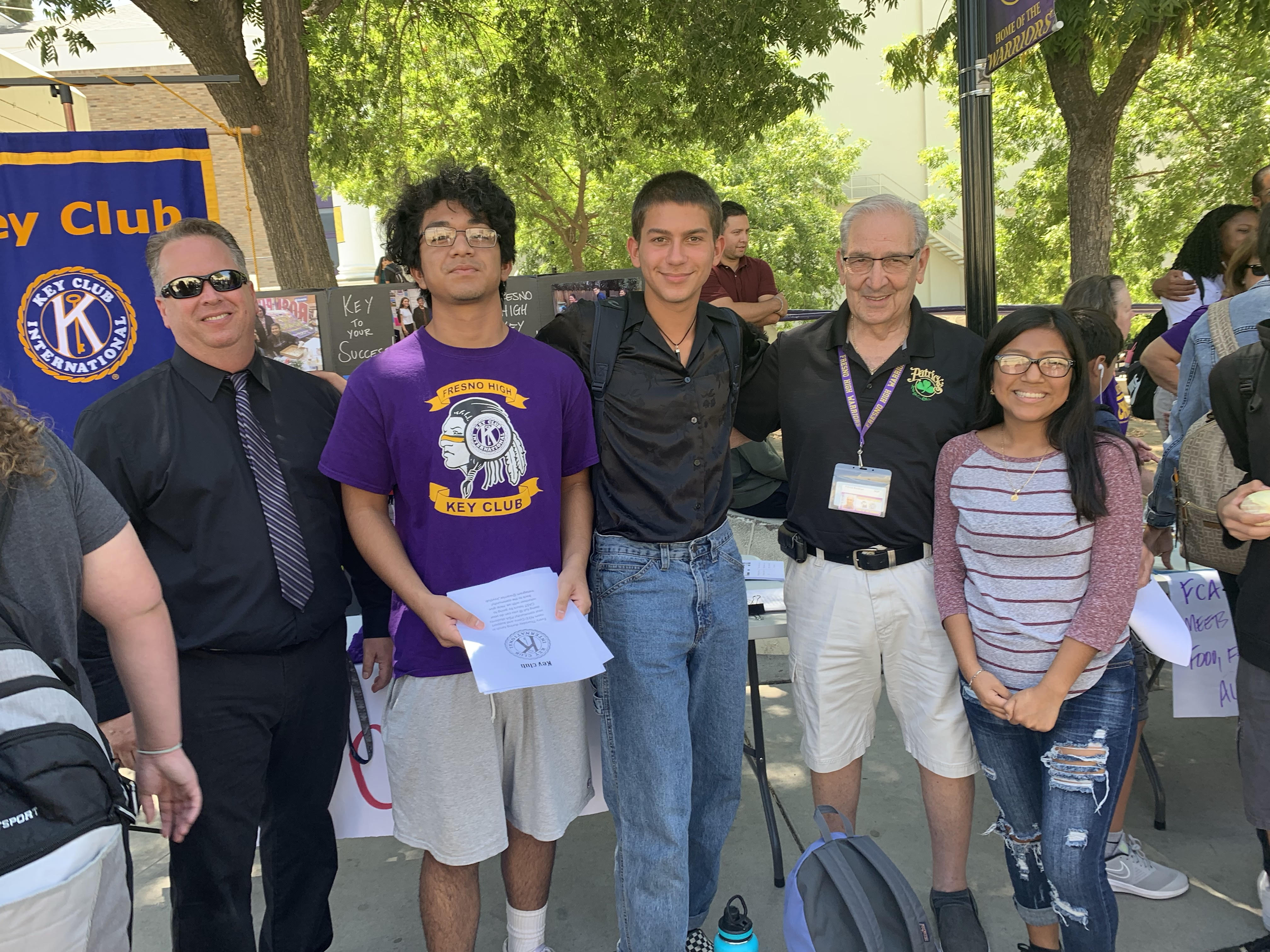 Key Club.png