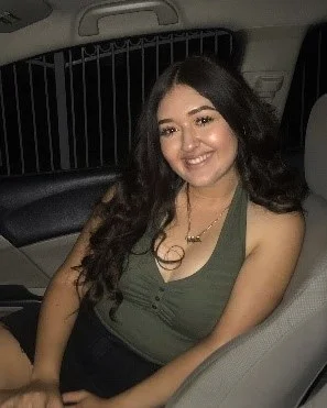 Mayra- 20 Q.jpg