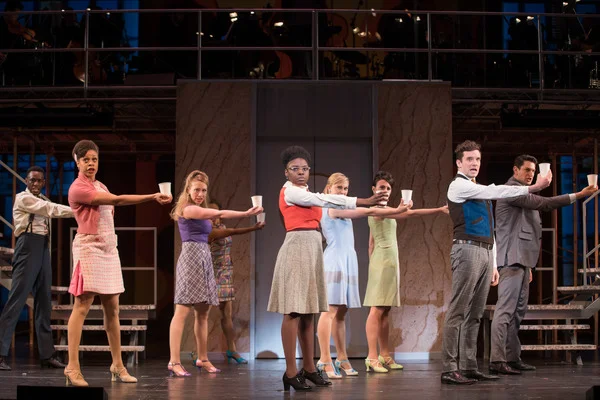 tn-500_joaquinakalukango,michaelurie,andcompany_photobyteresawood.jpg