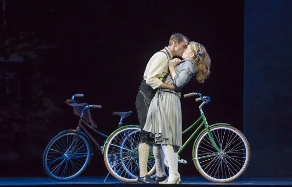 tn-500_10_sorrow_farrar_the_sound_of_music_lyr140424_4134_ctodd_rosenberg.jpg