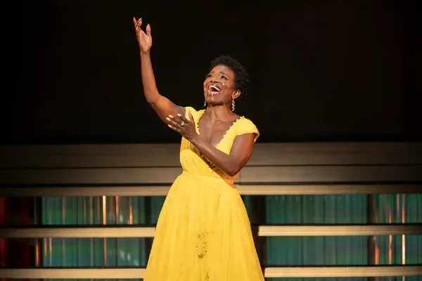 tn-500_lachanzesingswaitingforlifetobeginfromonceonthisisland_photobyscottsuchman.jpg