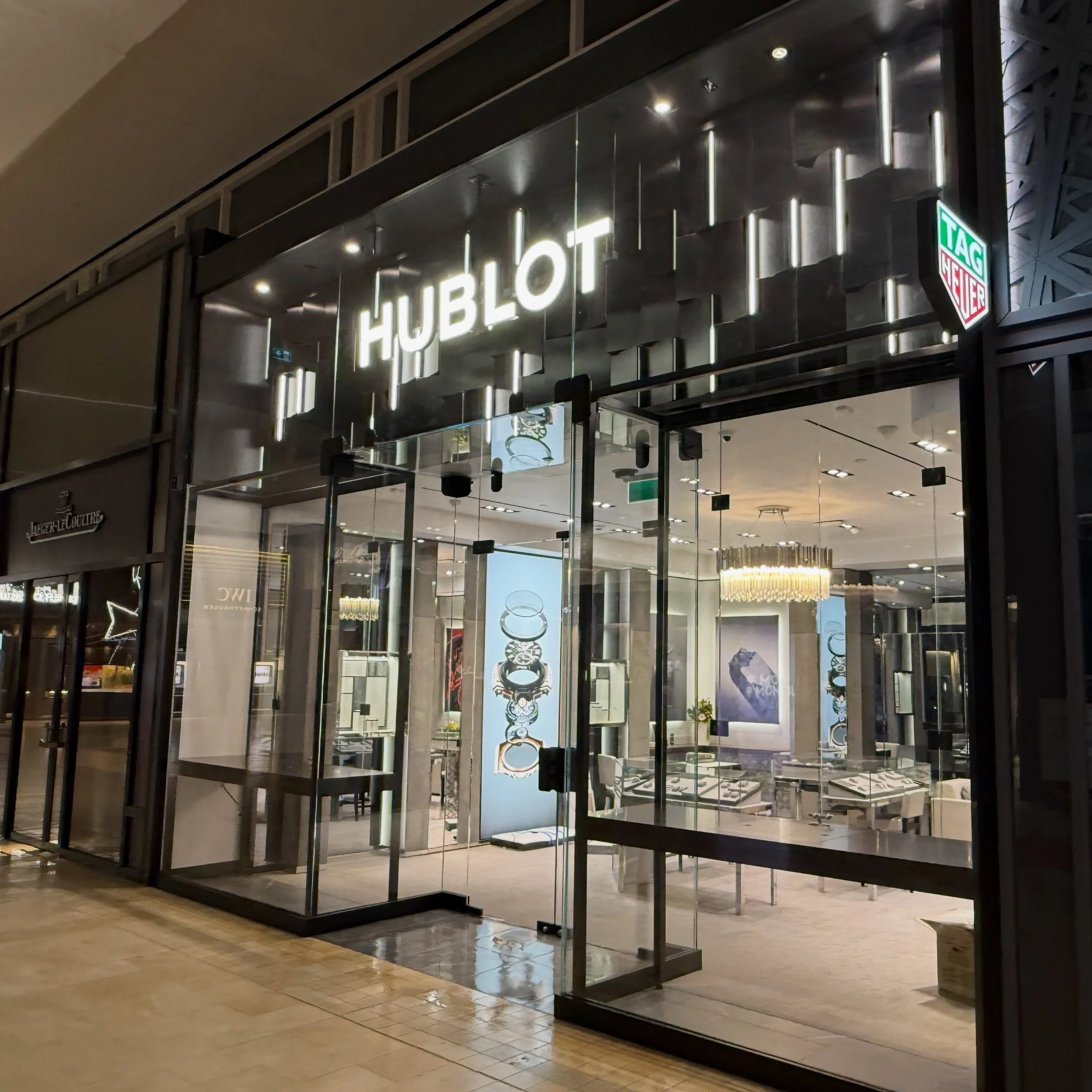 Happy to have kept things &ldquo;on time&rdquo; for this @yorkdalestyle @hublot store opening. ⏱️👷🏼&zwj;♂️🦺✨