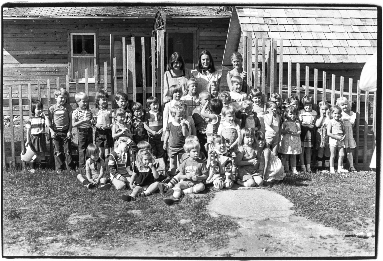 Little Star’s first class in 1982.