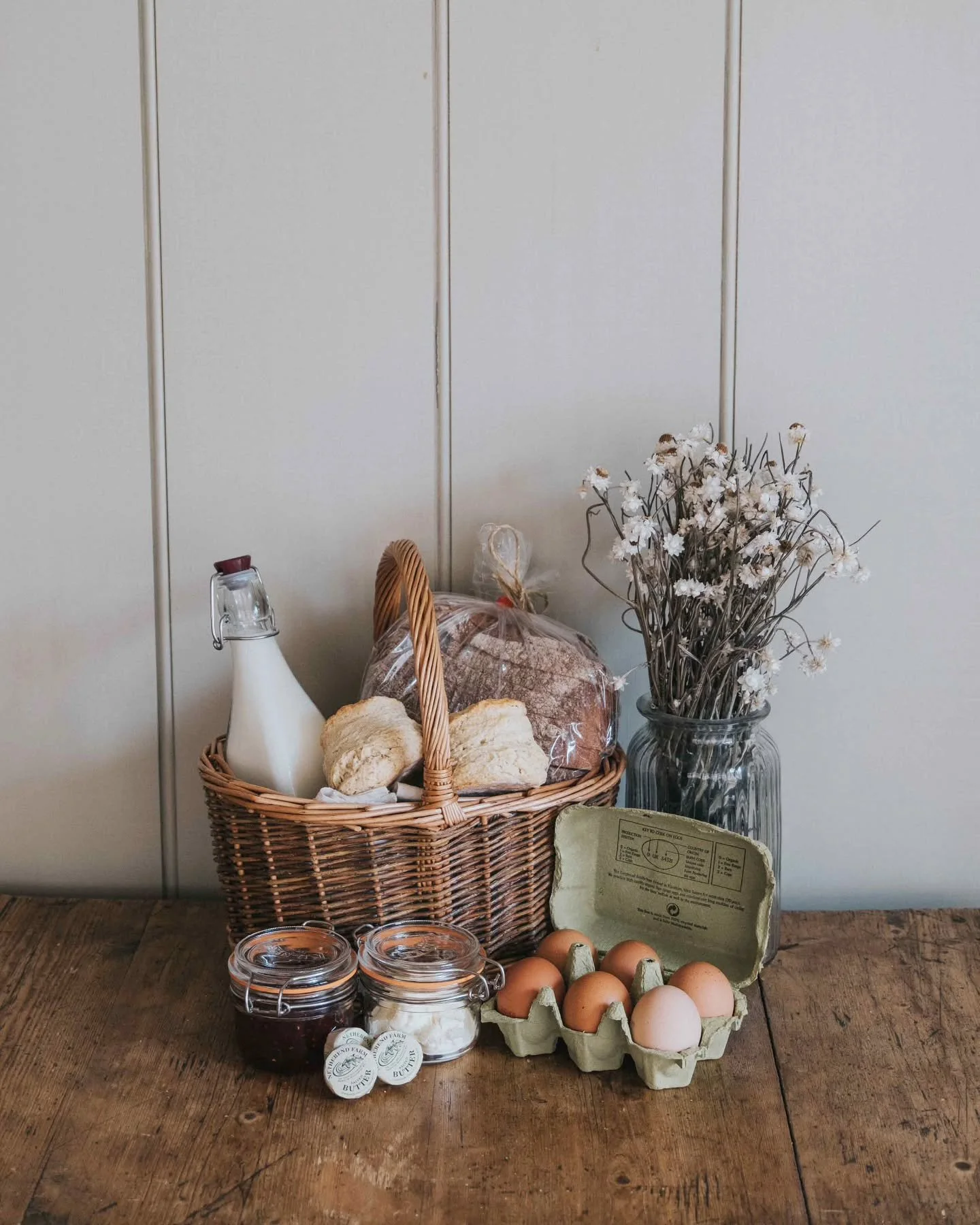 A grey afternoon well spent visualising concepts for our early spring shoots, and daydreaming about those warmer days ahead. The longer evenings. All that soft light to play with.

If you're in Chesterfield, Sheffield, or the surrounding areas and yo