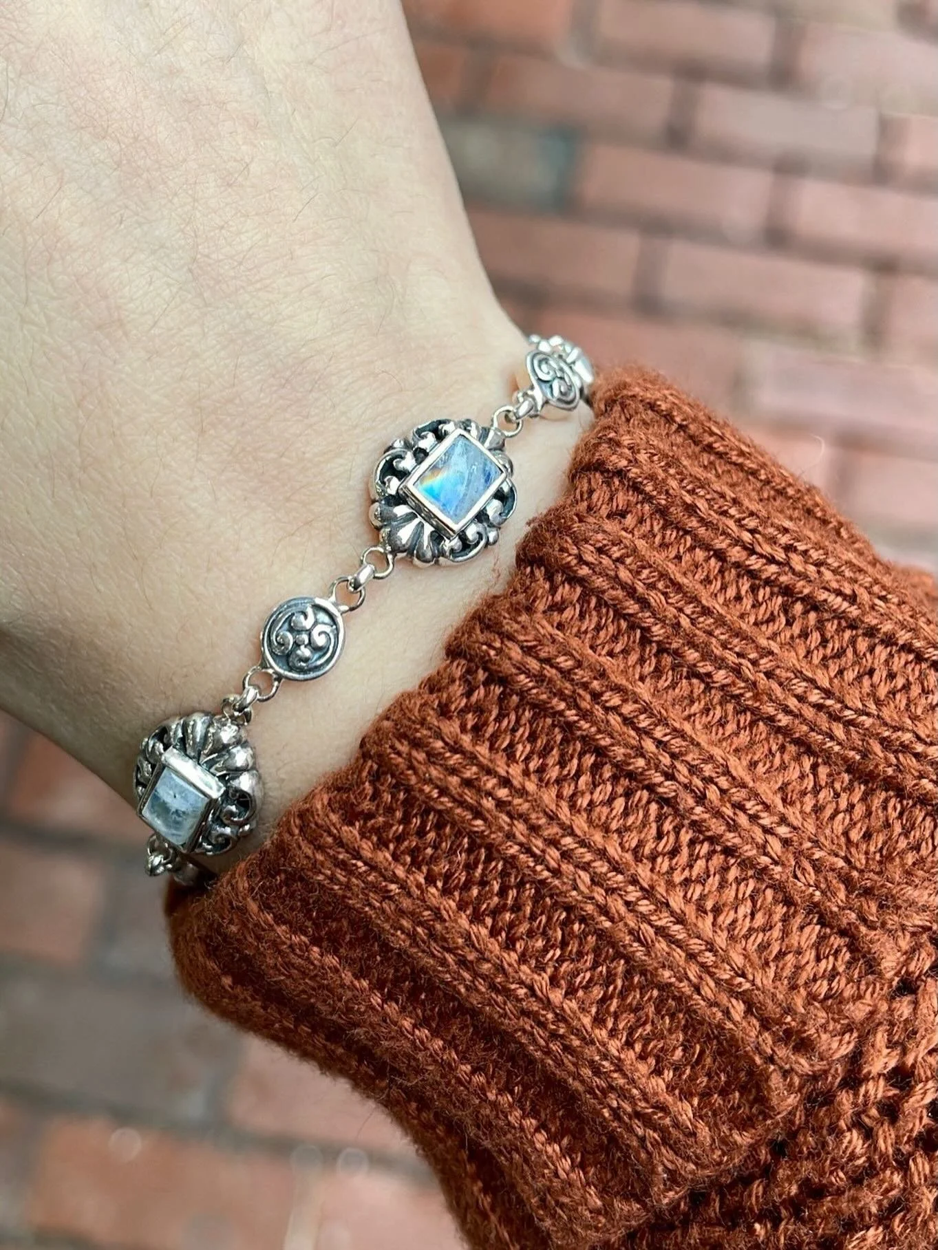 Welcoming the melting snow with open arms 🤗

It&rsquo;s almost time for short sleeves and bracelet stacks, we can almost taste it. Who else is itching for bracelet season?! 🙋🏻&zwj;♀️

✨Adjustable Rainbow Moonstone Bracelet: $215✨