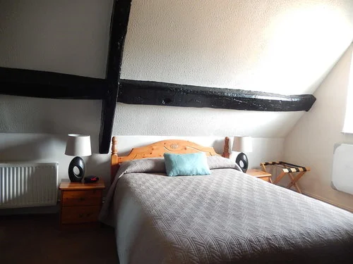 Room+2+477kb.jpg