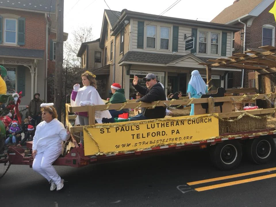 parade4.jpg