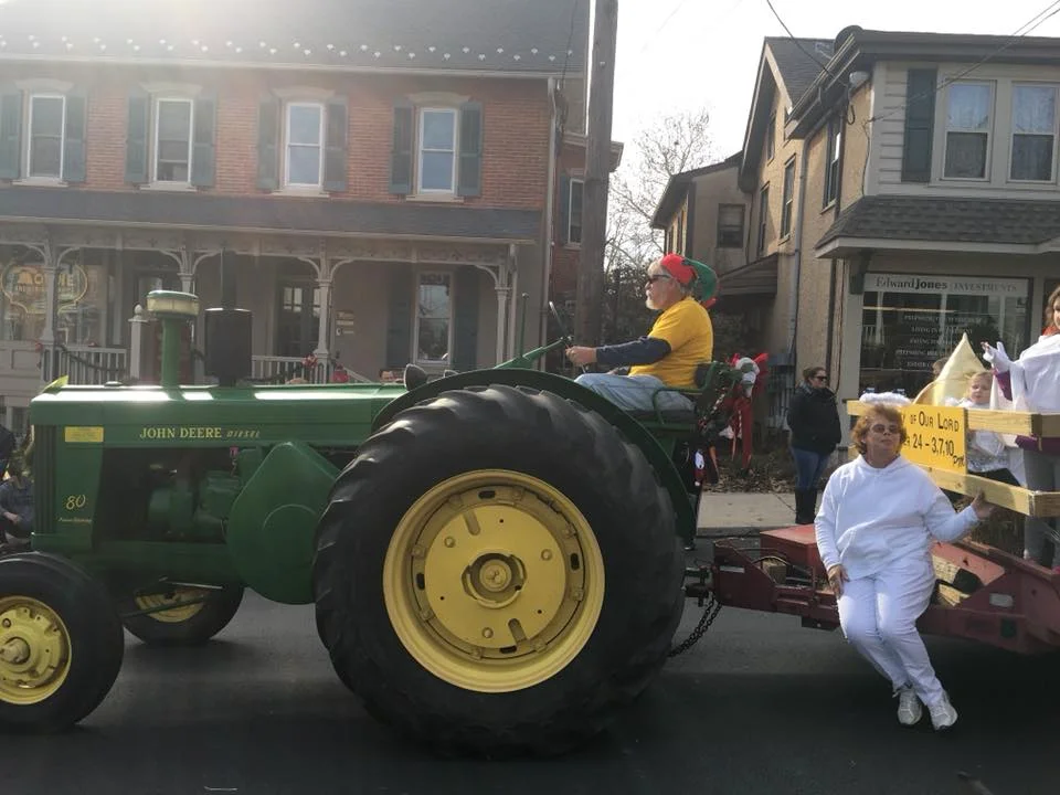 parade5.jpg