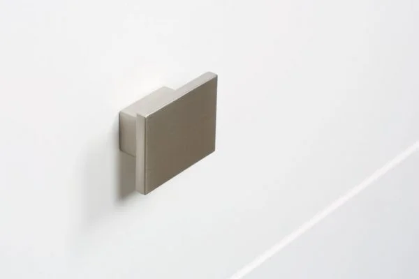 knob-square-0065.jpg