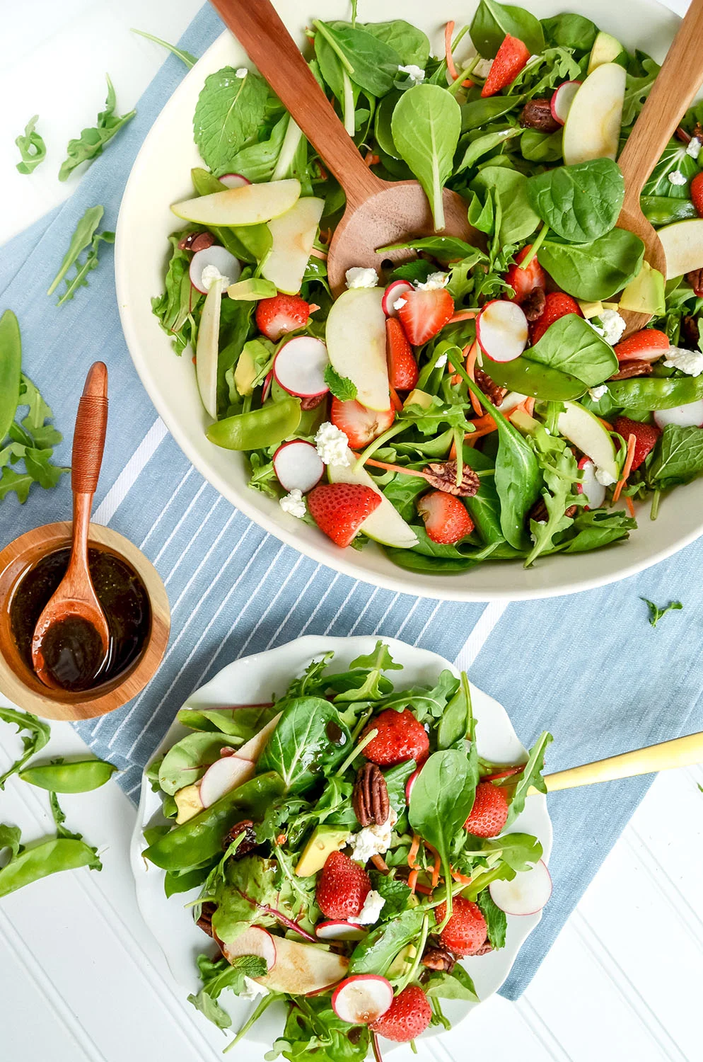 Strawberry Fields Salad From the Roots