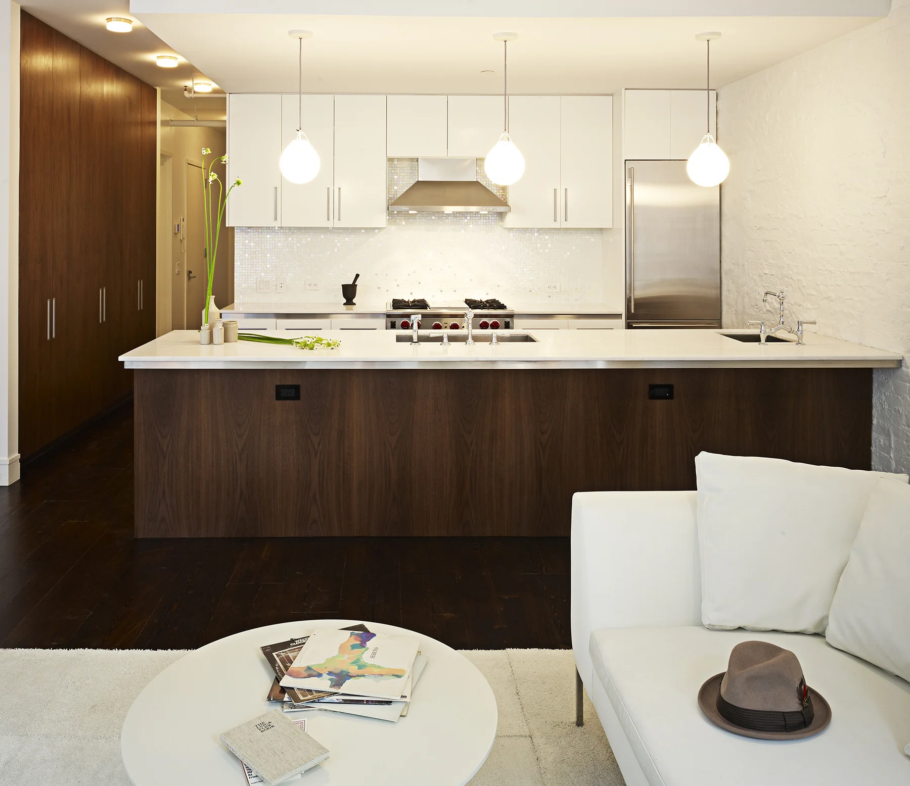 3rdFl_LivingRoom.jpg