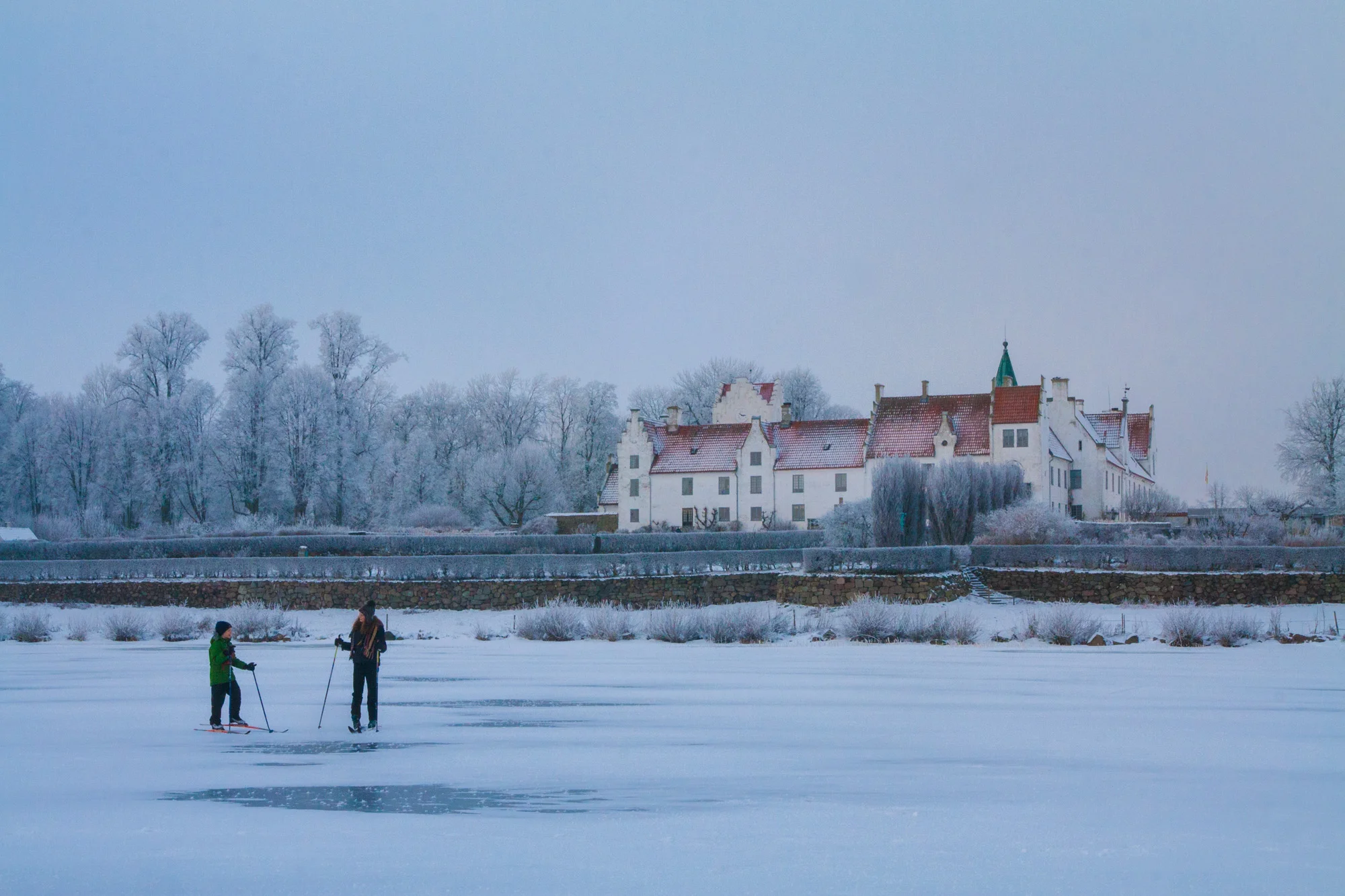 bosjokloster-ice-ringsjon.jpg