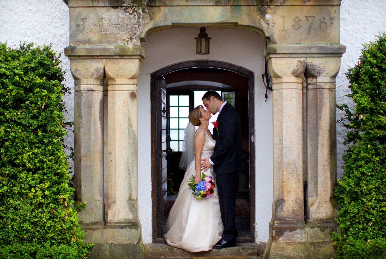  A photographer can compose  a "first meet" in the  beautiful castle area  Photo: Mette Ottosson  