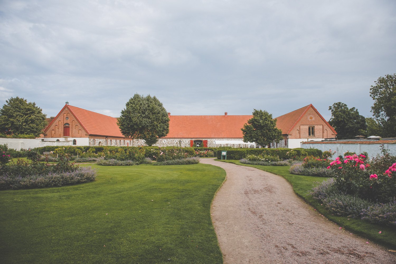  Dinner &amp; party are held in the farm buildings opposite the castle 