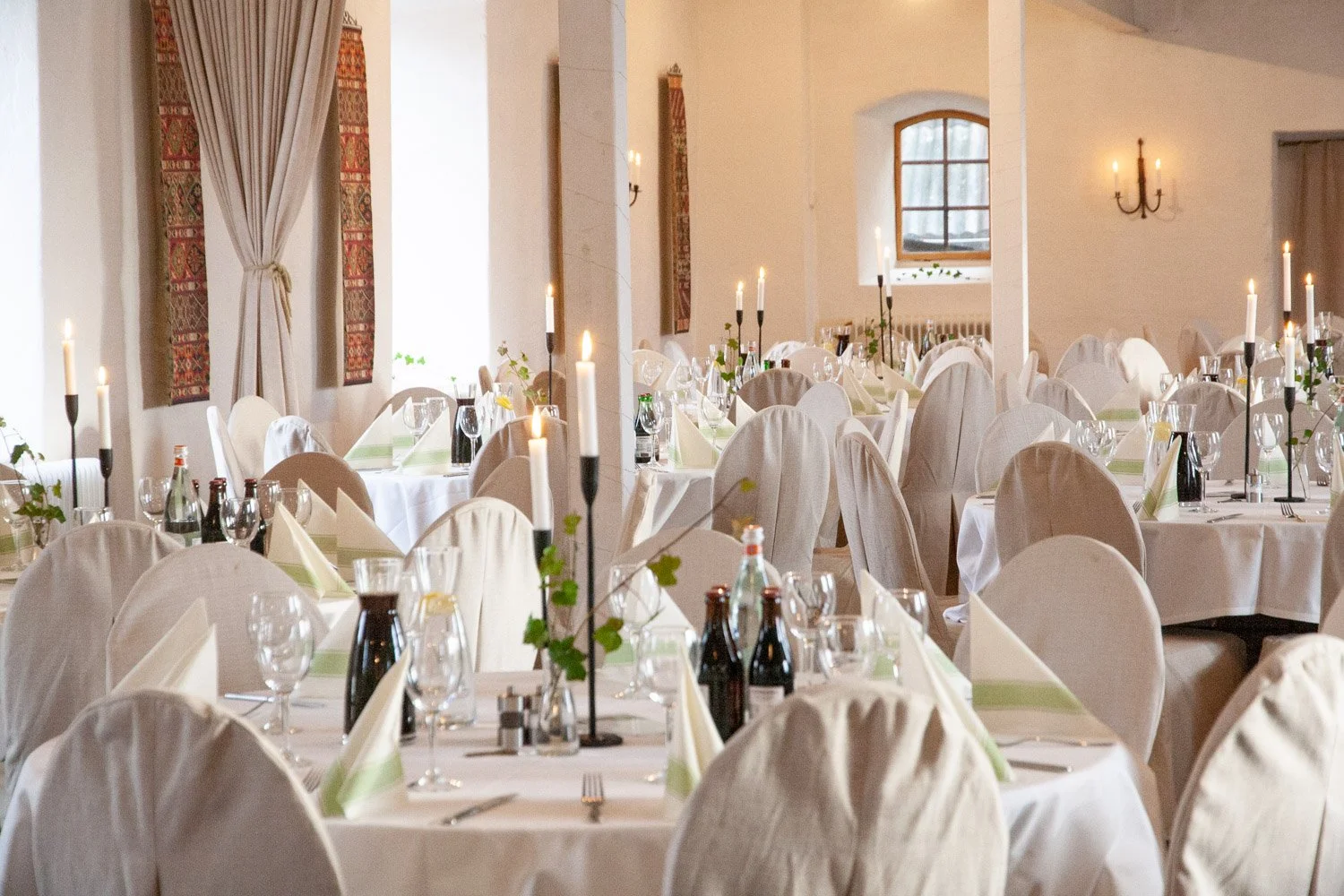 Café & Restaurang I Bosjökloster Slott & Trädgårdar